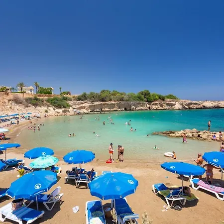 Vilă Clara Paralimni